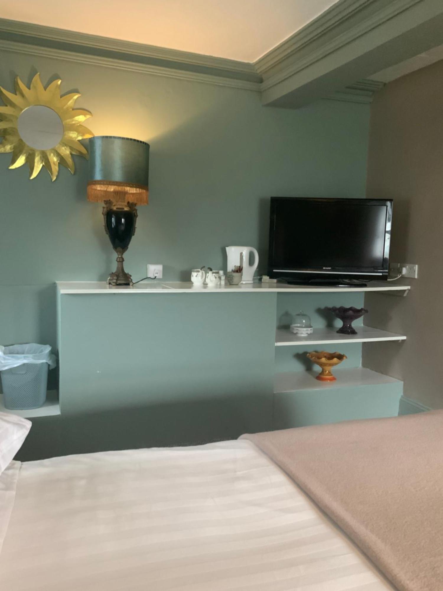 The White House Hotel Sennybridge Room photo