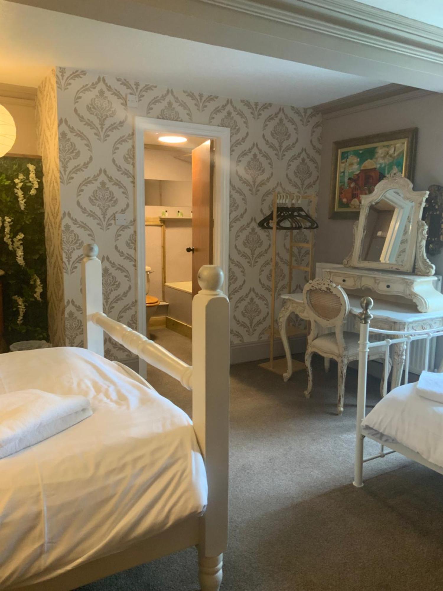The White House Hotel Sennybridge Room photo