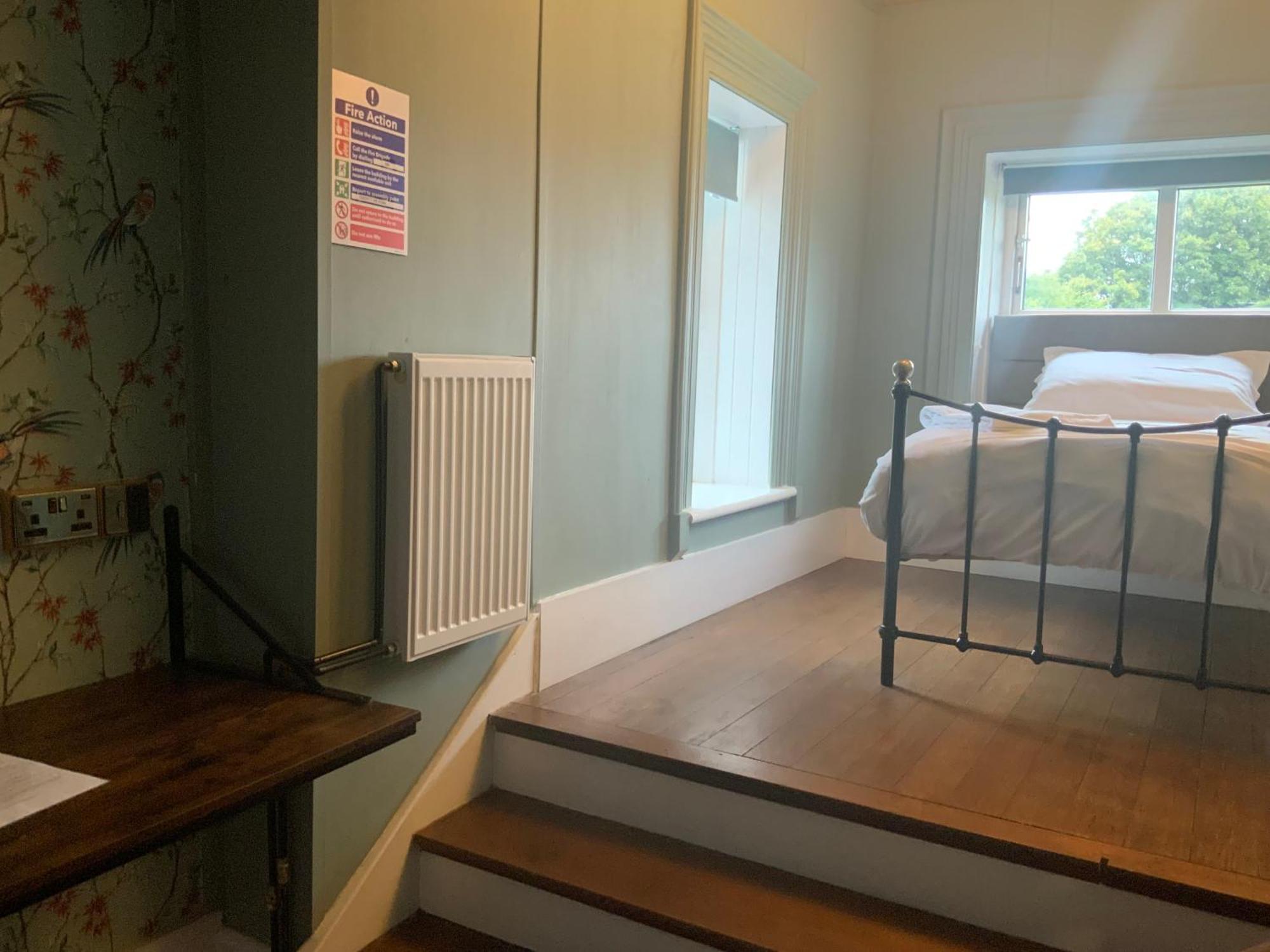 The White House Hotel Sennybridge Room photo